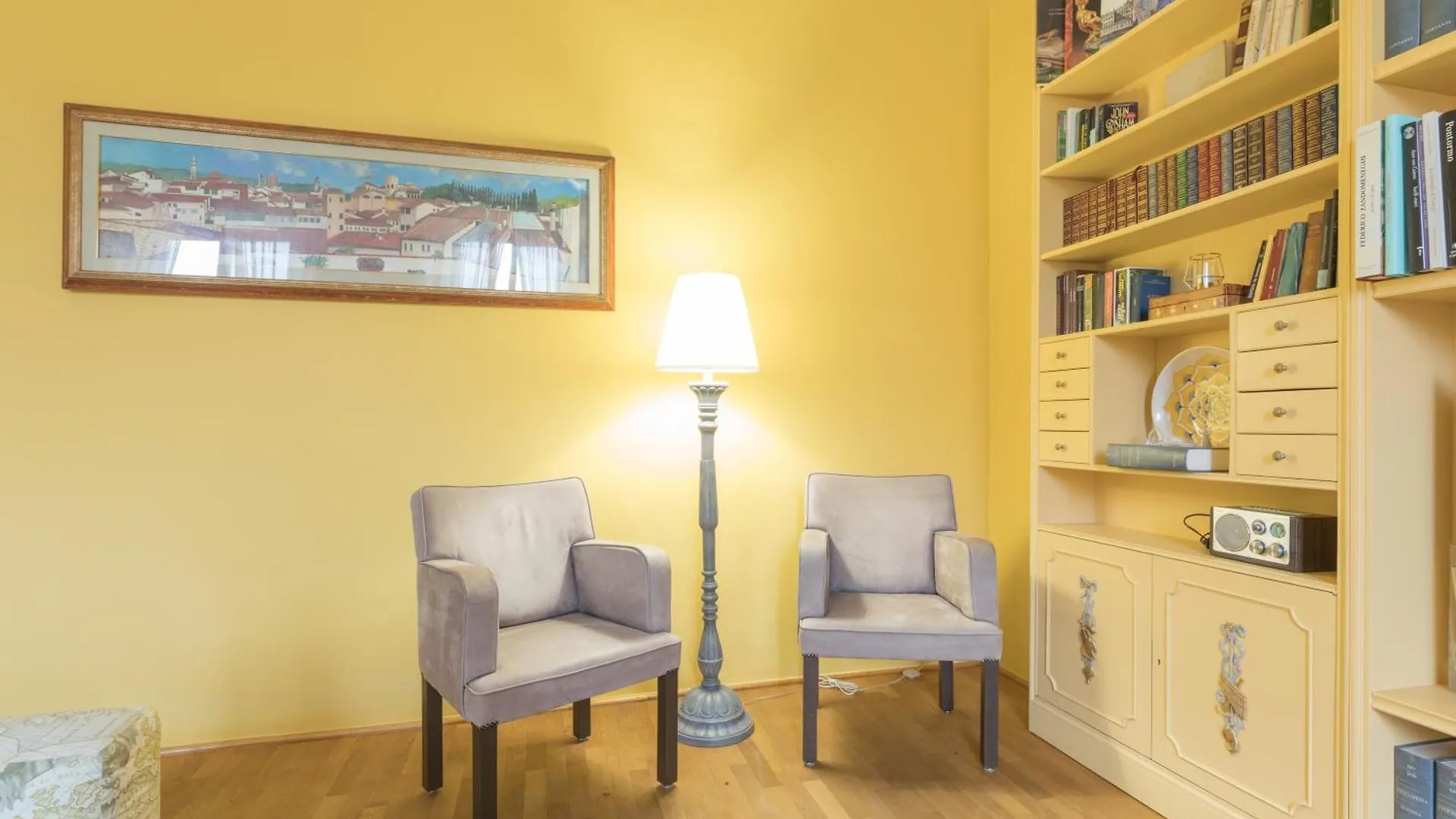 A Touch Of History, In Santa Reparata Florence Apartment